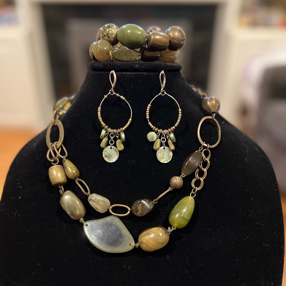 Necklace, Earrings and Bracelet - Green, Brown, Bronze tone (Costume Jewelry)